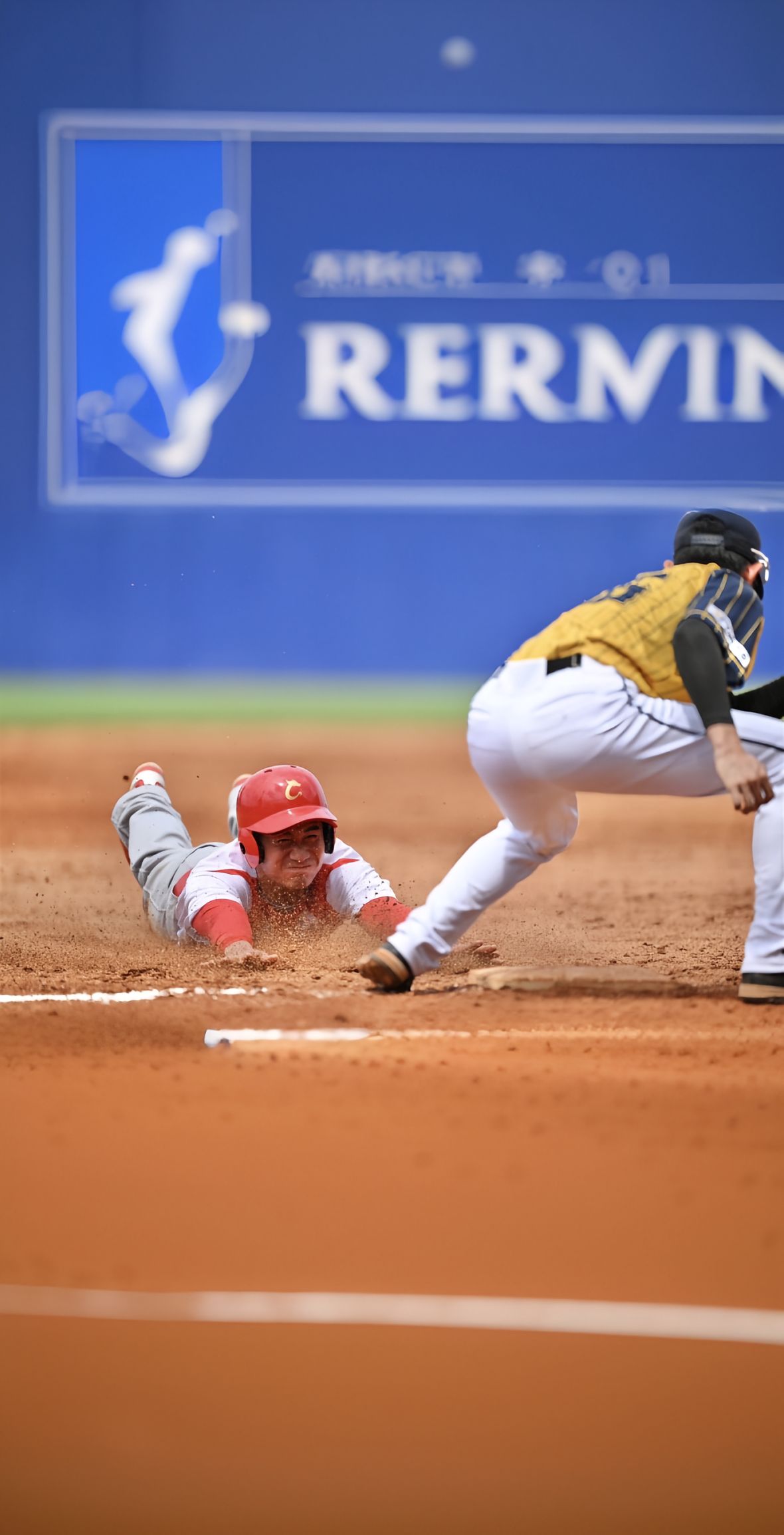 棒球选手发挥出色,荣膺最佳MVP的简单介绍 棒球选手发挥出色,荣膺最佳MVP的简单介绍