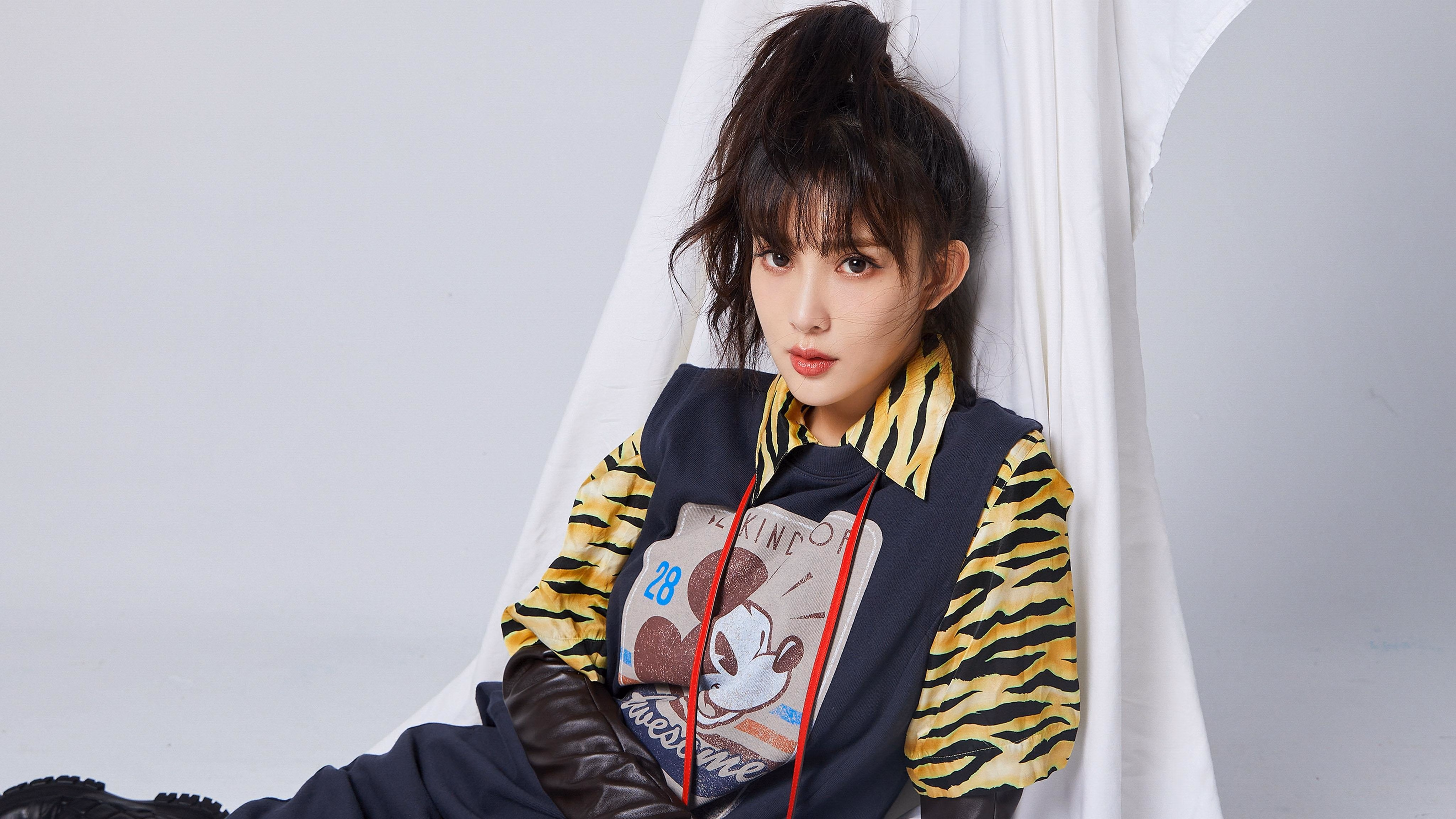 我来扩展思维，拟定一个富有创意和画面感的标题