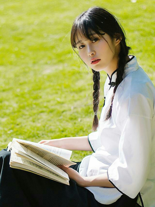 开云体育入口-双线狂飙，F1新赛季揭幕战与步行者赛场碾压同步引爆体育焦点